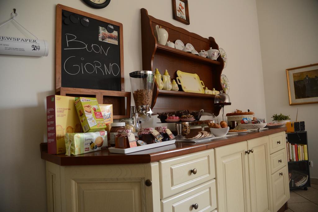 Casa Delle Ortensie Bed & Breakfast Alpignano Bagian luar foto